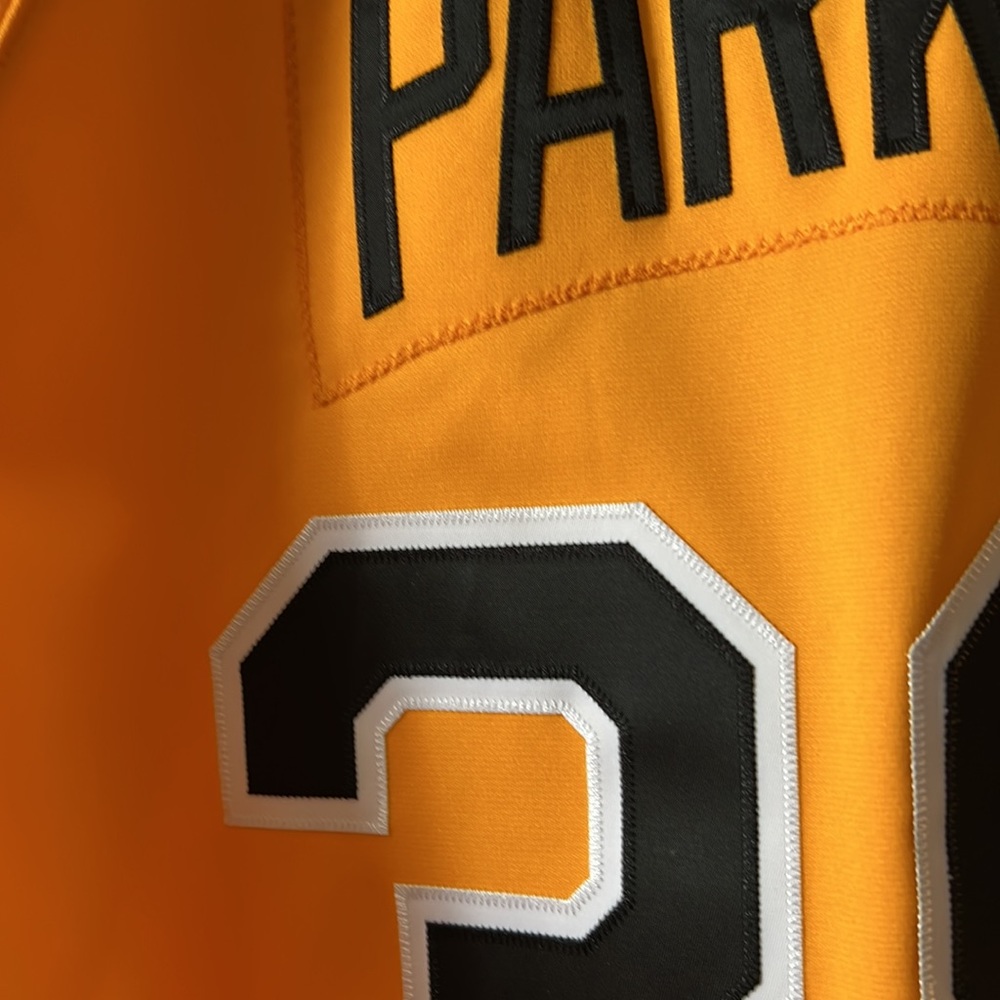 Pittsburgh Pirates Jersey - Picture 3 of 5